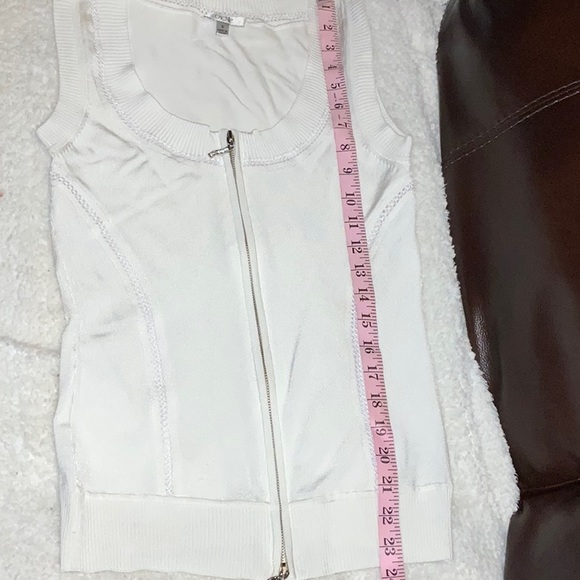 Cache Vintage Women’s White Zippered Sleeveless Sweater Vest size small - Picture 9 of 11
